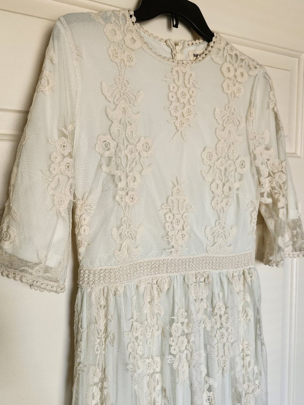 Cream Coloured Floral Lace Midi Dress